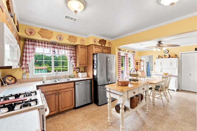 6796 GRAYS MILL RD, Warrenton, VA 20187