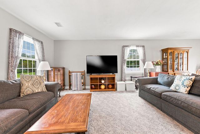 6796 GRAYS MILL RD, Warrenton, VA 20187