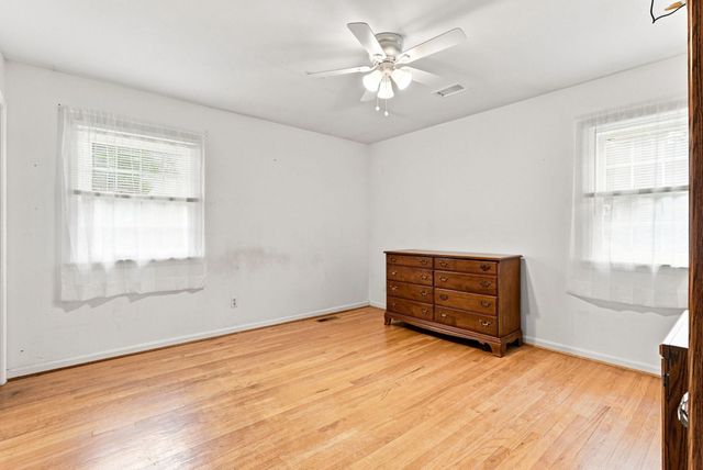 6796 GRAYS MILL RD, Warrenton, VA 20187