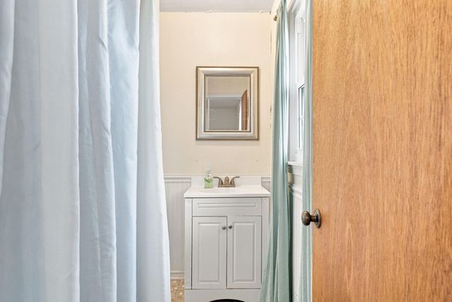 6796 GRAYS MILL RD, Warrenton, VA 20187