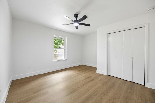 200 Willow Ridge Road, Fort Worth, TX 76103