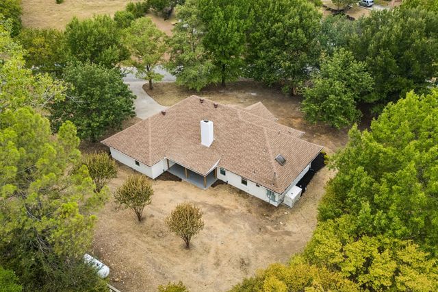 200 Willow Ridge Road, Fort Worth, TX 76103