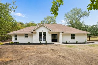 200 Willow Ridge Road, Fort Worth, TX 76103