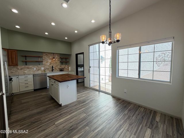 11065 N Lapis Court, Tucson, AZ 85737