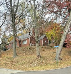 109 Lavern, Penn Hills, PA 15235