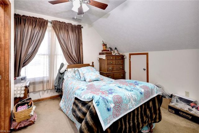 42 Gurwen DR, Smithfield, VA 23430