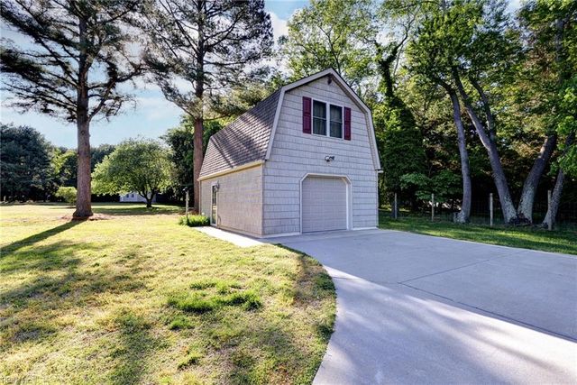 42 Gurwen DR, Smithfield, VA 23430