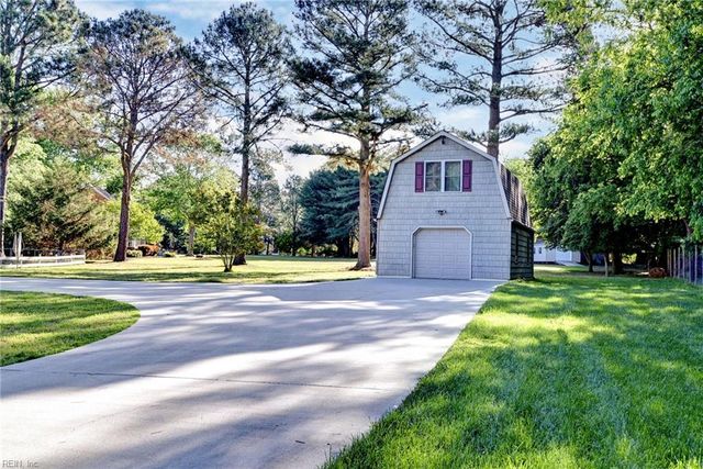 42 Gurwen DR, Smithfield, VA 23430