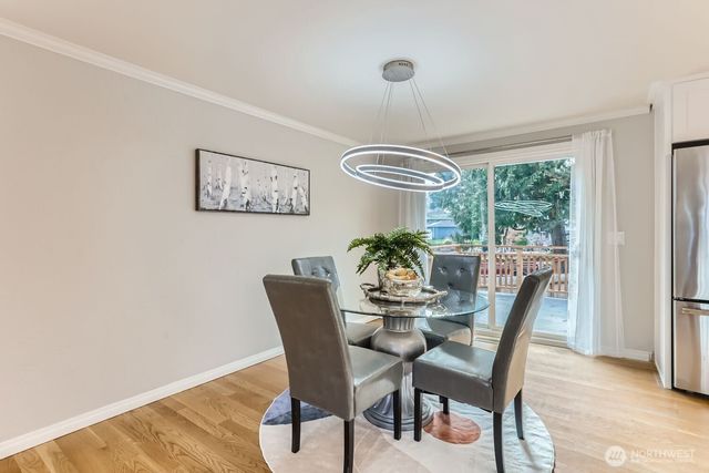 18927 SE 42nd Place, Issaquah, WA 98027