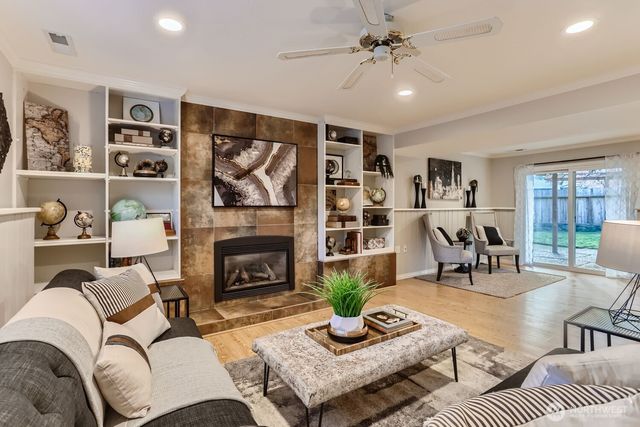 18927 SE 42nd Place, Issaquah, WA 98027