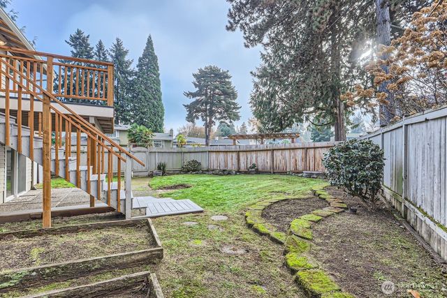 18927 SE 42nd Place, Issaquah, WA 98027