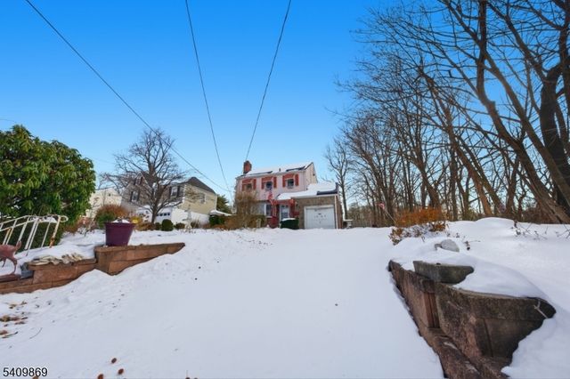 1067 Julia St, Teaneck Twp., NJ 07666