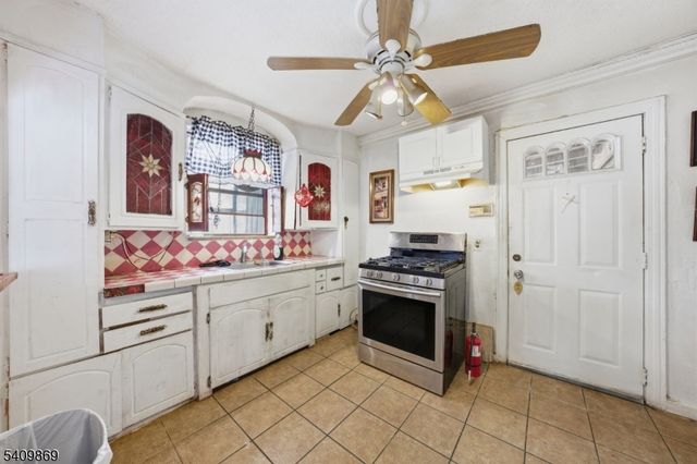 1067 Julia St, Teaneck Twp., NJ 07666