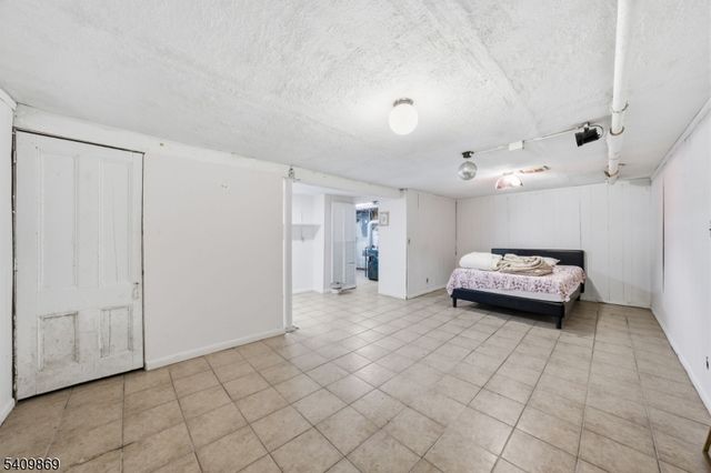 1067 Julia St, Teaneck Twp., NJ 07666