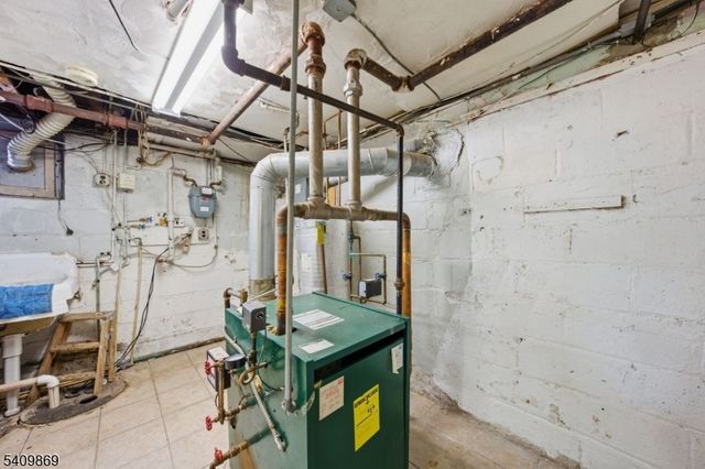 1067 Julia St, Teaneck Twp., NJ 07666