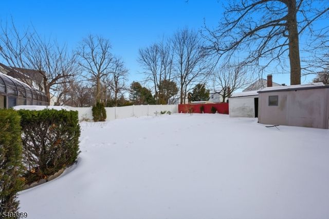 1067 Julia St, Teaneck Twp., NJ 07666