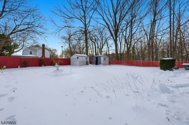 1067 Julia St, Teaneck Twp., NJ 07666