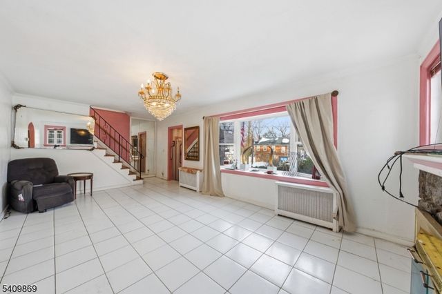 1067 Julia St, Teaneck Twp., NJ 07666