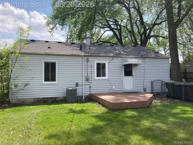 7101 Reber Drive, Shelby Charter Township, MI 48317