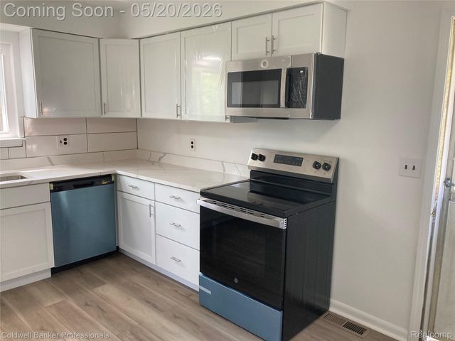 7101 Reber Drive, Shelby Charter Township, MI 48317