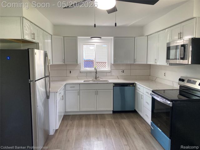 7101 Reber Drive, Shelby Charter Township, MI 48317