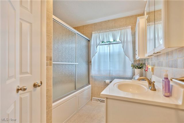 7709 Brownwood Avenue NW, Canal Fulton, OH 44614