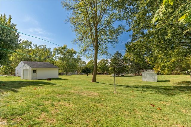 7709 Brownwood Avenue NW, Canal Fulton, OH 44614