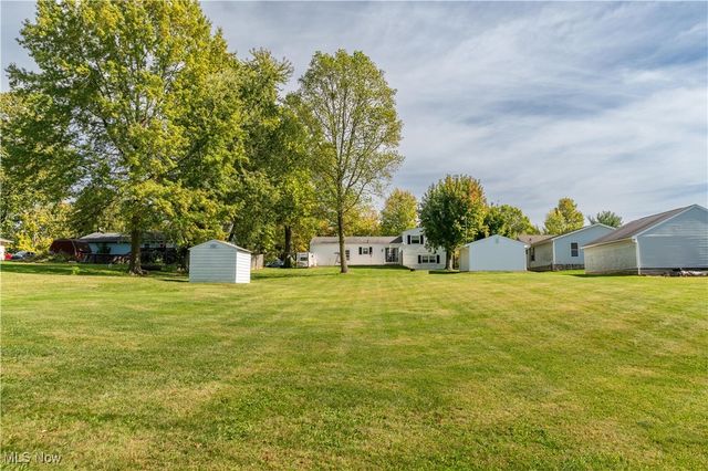7709 Brownwood Avenue NW, Canal Fulton, OH 44614