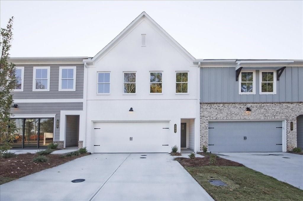 543 Feldspar Way, Lawrenceville, GA 30043