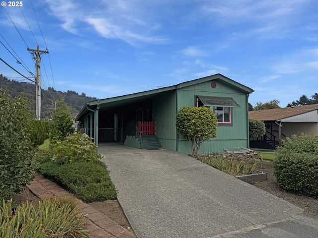 98042 W BENHAM Ln 1, Brookings, OR 97415