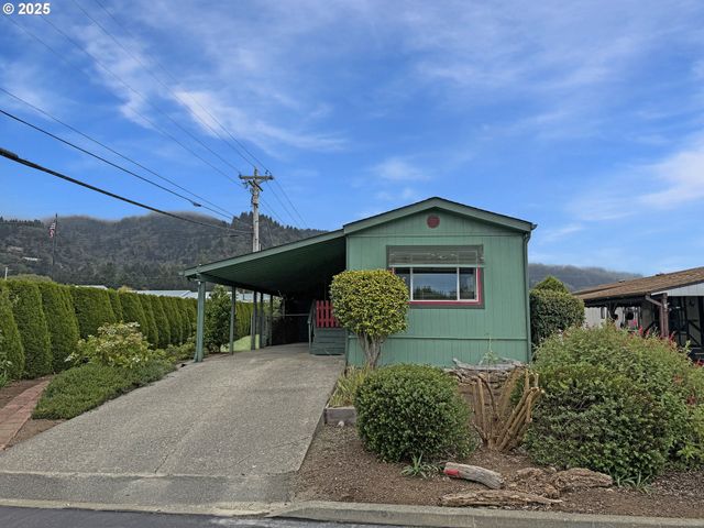 98042 W BENHAM Ln 1, Brookings, OR 97415