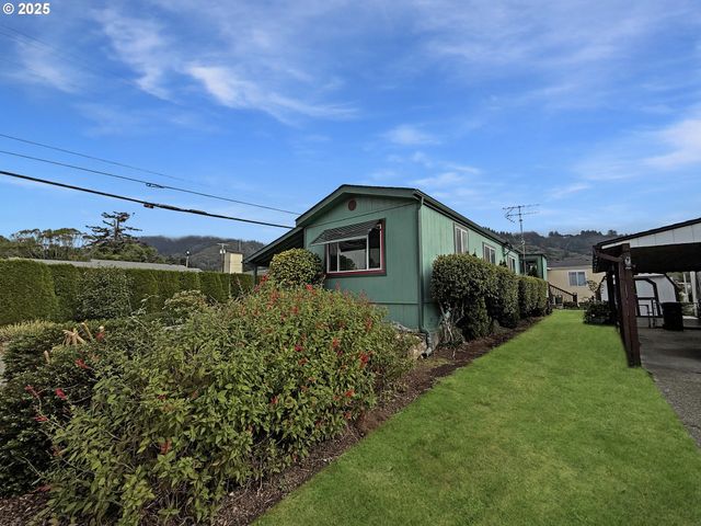 98042 W BENHAM Ln 1, Brookings, OR 97415