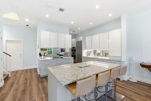 2628 NE 9th Avenue 2, Wilton Manors, FL 33334