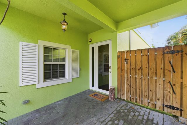2628 NE 9th Avenue 2, Wilton Manors, FL 33334