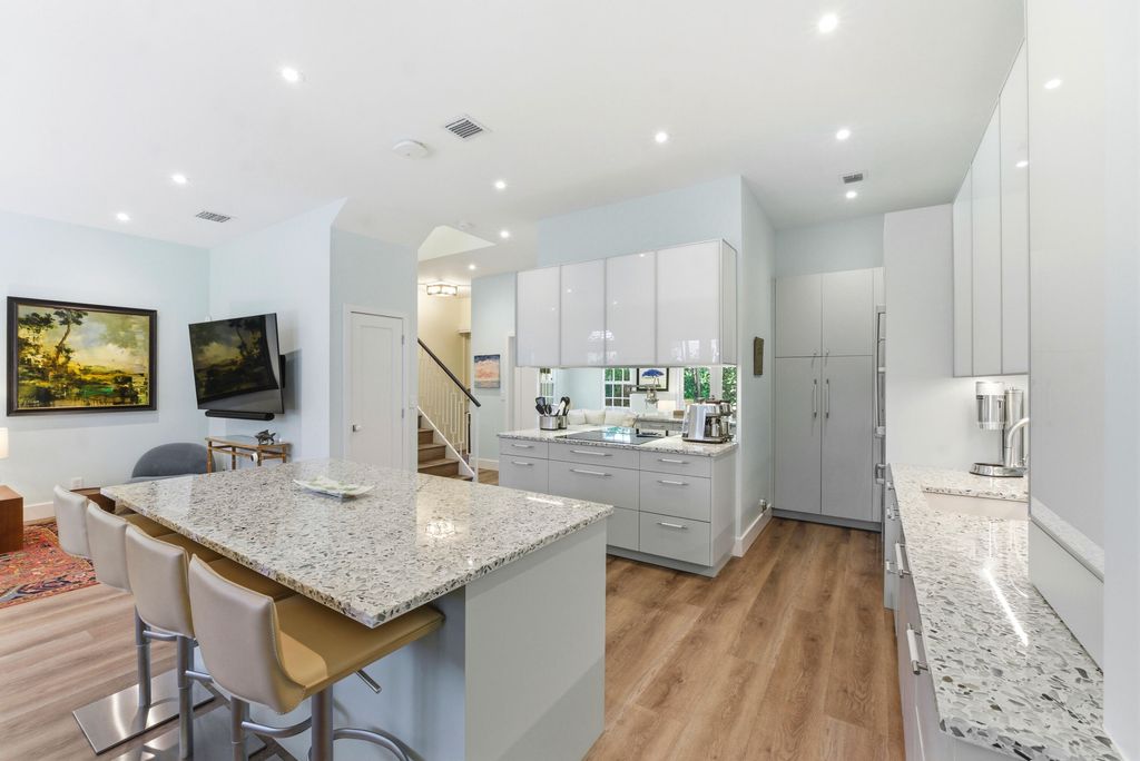 2628 NE 9th Avenue 2, Wilton Manors, FL 33334