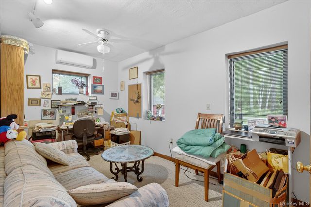 41 Penny Lane, Highland, NY 12528