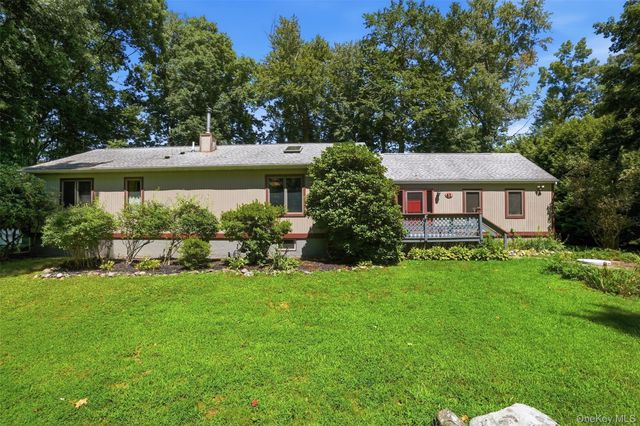 41 Penny Lane, Highland, NY 12528