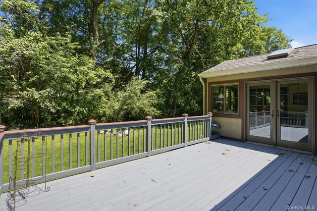 41 Penny Lane, Highland, NY 12528