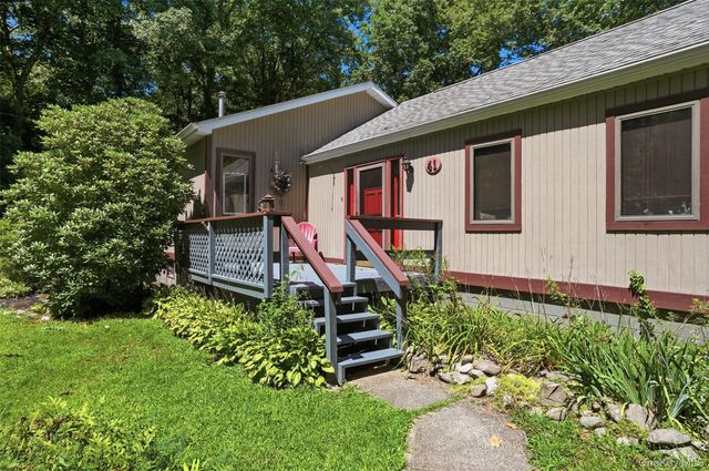 41 Penny Lane, Highland, NY 12528