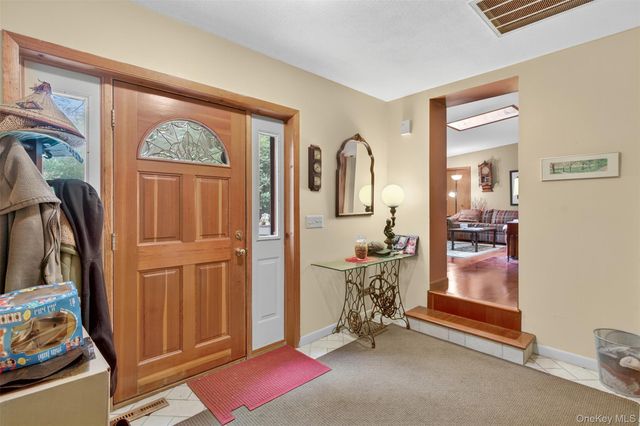 41 Penny Lane, Highland, NY 12528