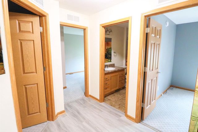 3105 Beth Lane, Holmen, WI 54636