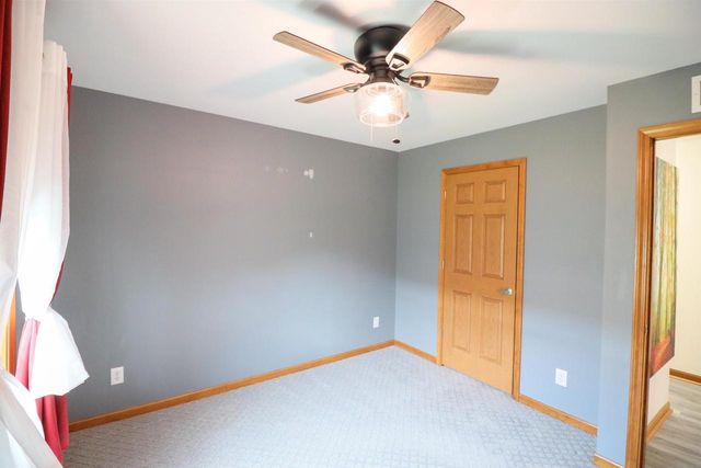 3105 Beth Lane, Holmen, WI 54636