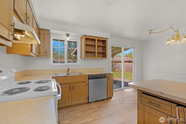 5709 91st Place NE, Marysville, WA 98270