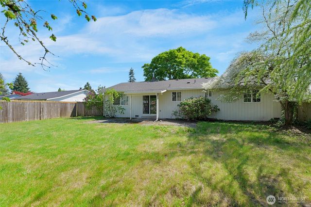 5709 91st Place NE, Marysville, WA 98270