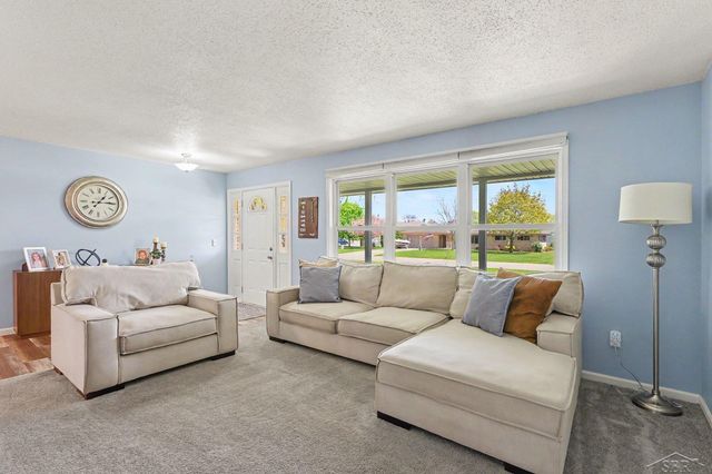 2941 Badger Place, Saginaw Twp, MI 48603