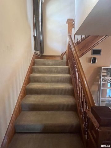 1109 S MICHIGAN Street, Davenport, IA 52802