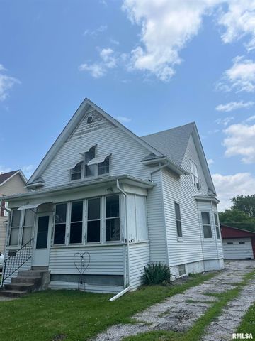 1109 S MICHIGAN Street, Davenport, IA 52802