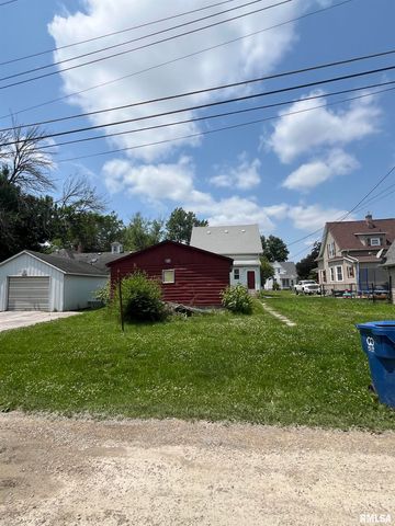 1109 S MICHIGAN Street, Davenport, IA 52802