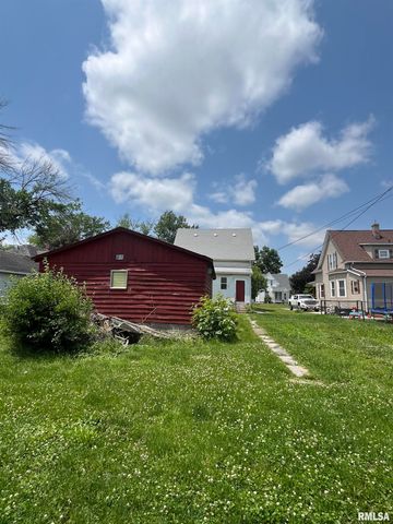 1109 S MICHIGAN Street, Davenport, IA 52802