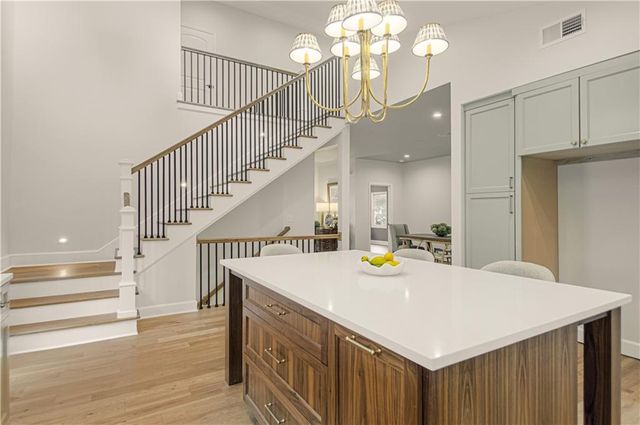 4113 W 67th Street, Prairie Village, KS 66208